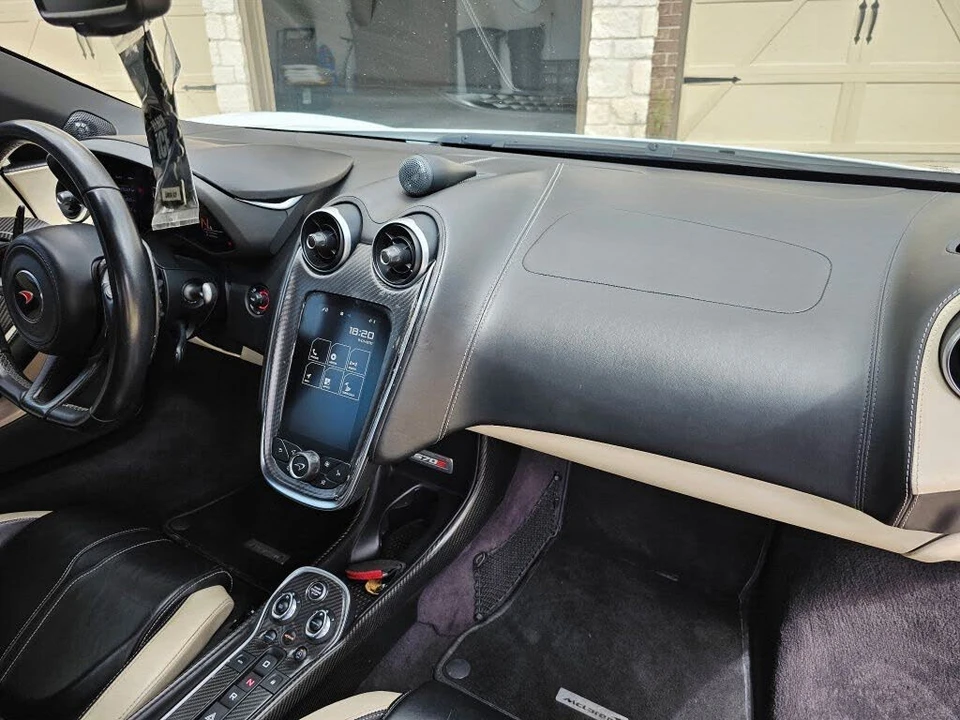 2016 McLaren 570S - Image 18 of 26