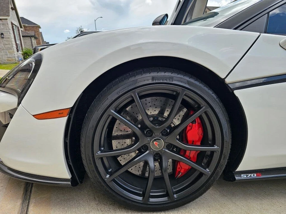 2016 McLaren 570S - Image 25 of 26