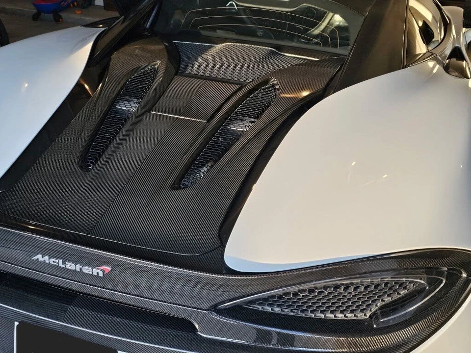 2016 McLaren 570S - Image 21 of 26
