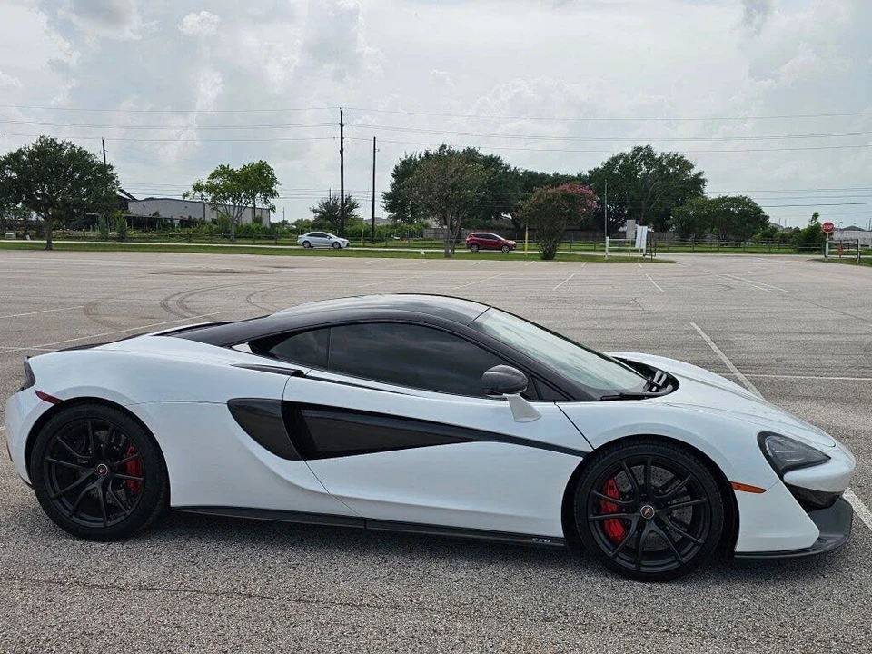 2016 McLaren 570S - Image 5 of 26