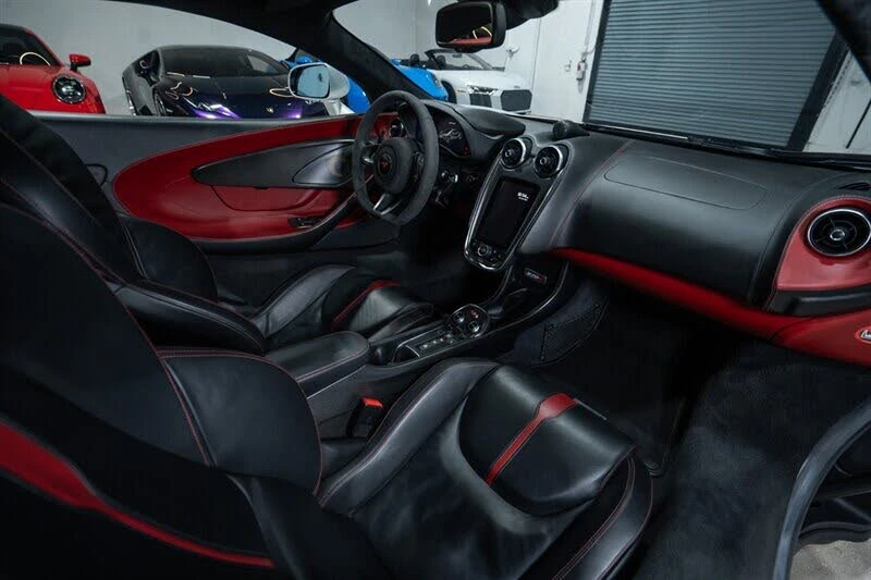 2016 McLaren 570S - Image 28 of 31