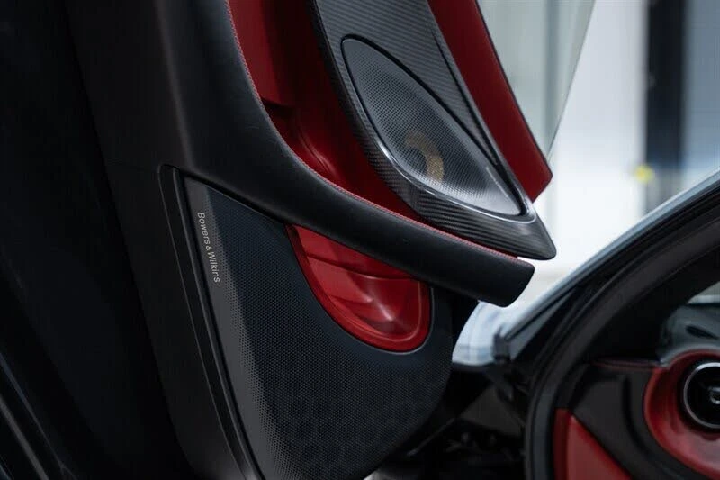 2016 McLaren 570S - Image 24 of 31