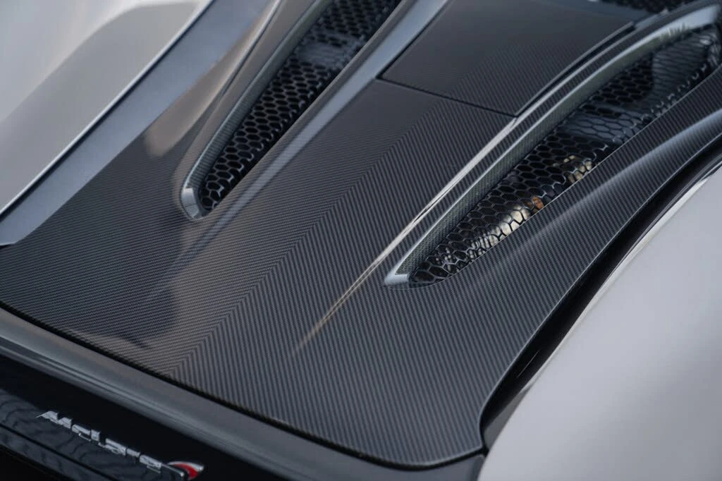 2016 McLaren 570S - Image 23 of 31