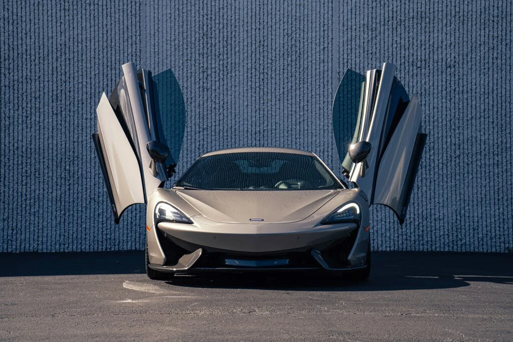 2016 McLaren 570S - Image 3 of 31