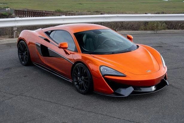 2016 McLaren 570S - Image 22 of 24