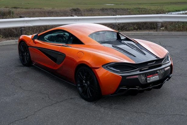 2016 McLaren 570S - Image 10 of 24