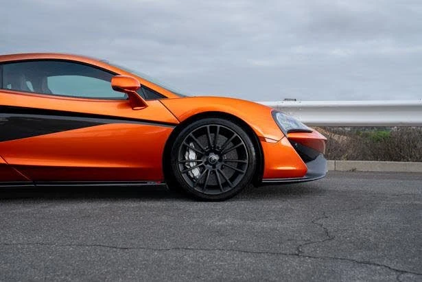 2016 McLaren 570S - Image 20 of 24