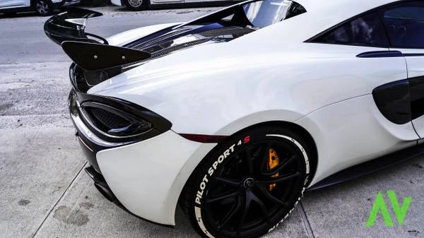 2016 McLaren 570S - Image 18 of 21