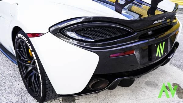 2016 McLaren 570S - Image 15 of 21