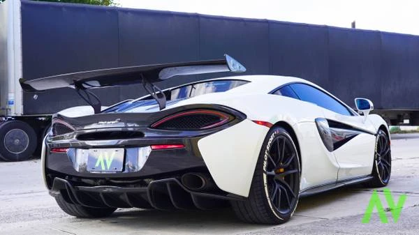 2016 McLaren 570S - Image 8 of 21