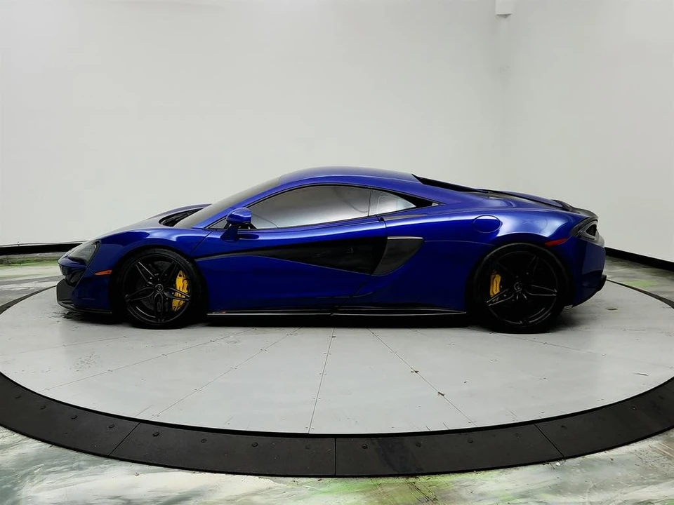 2016 McLaren 570S - Image 8 of 21
