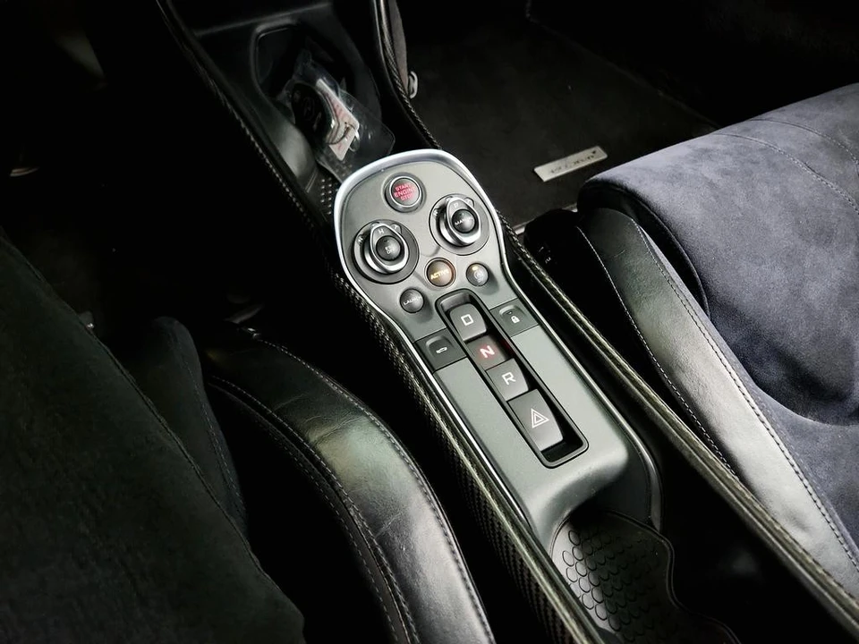 2016 McLaren 570S - Image 17 of 21