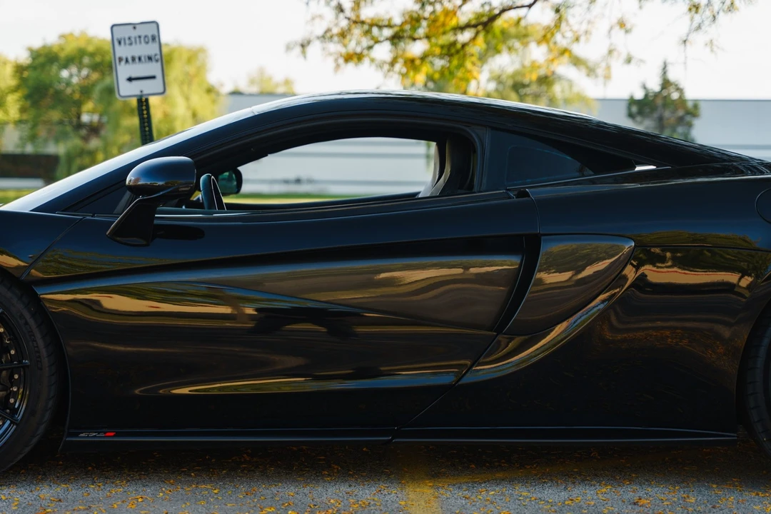 2016 McLaren 570S - Image 4 of 12