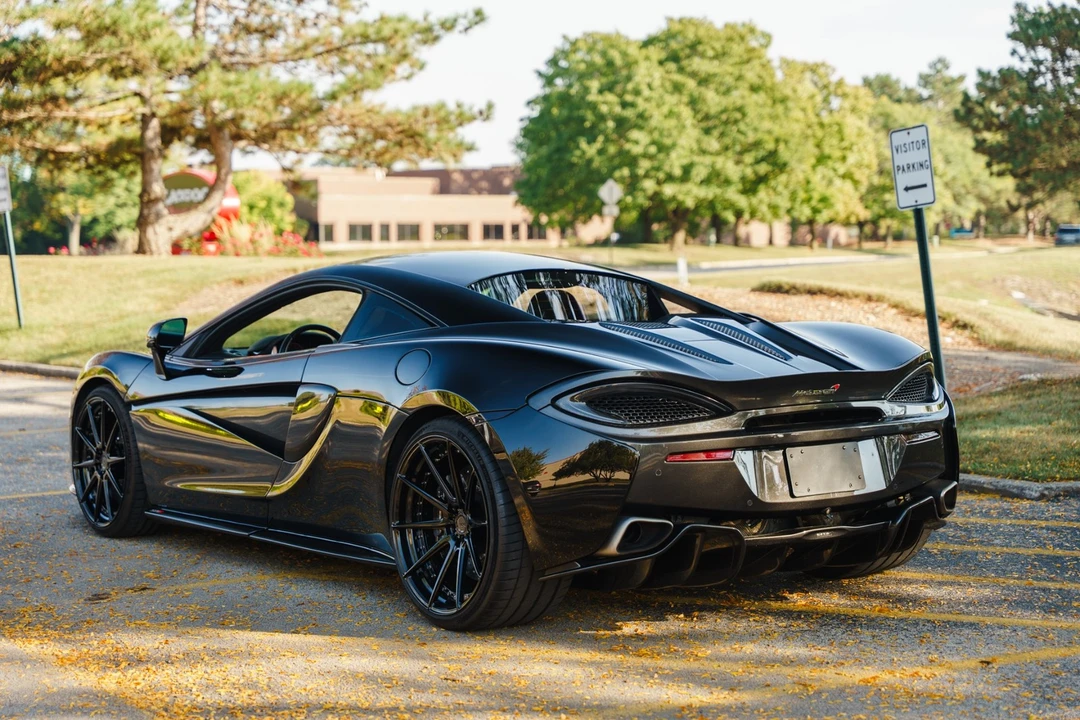 2016 McLaren 570S - Image 10 of 12