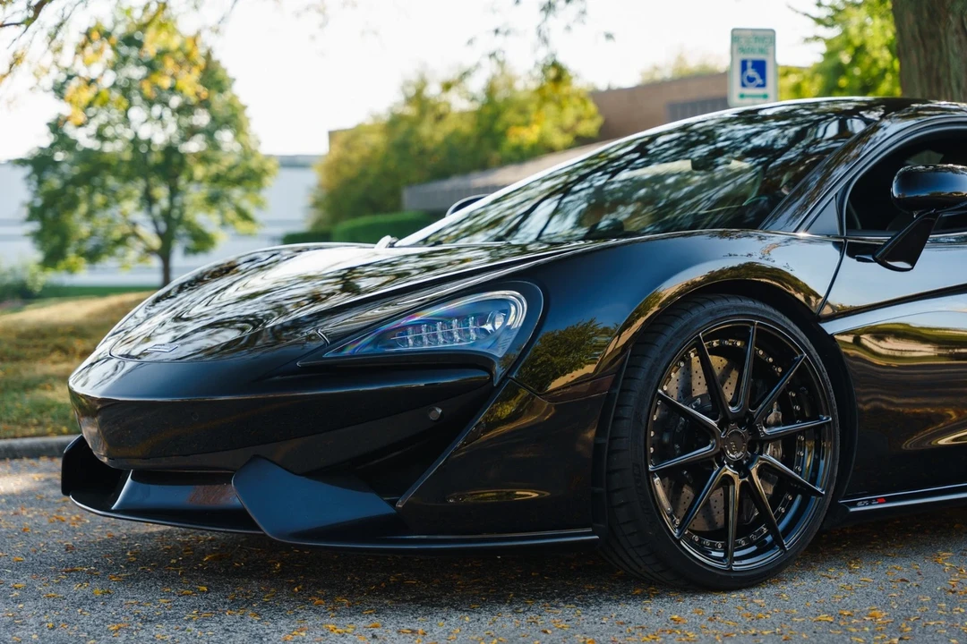 2016 McLaren 570S - Image 7 of 12