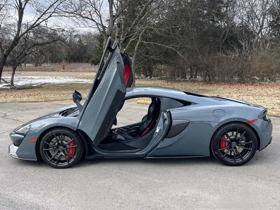 2016 McLaren 570S - Image 7 of 21