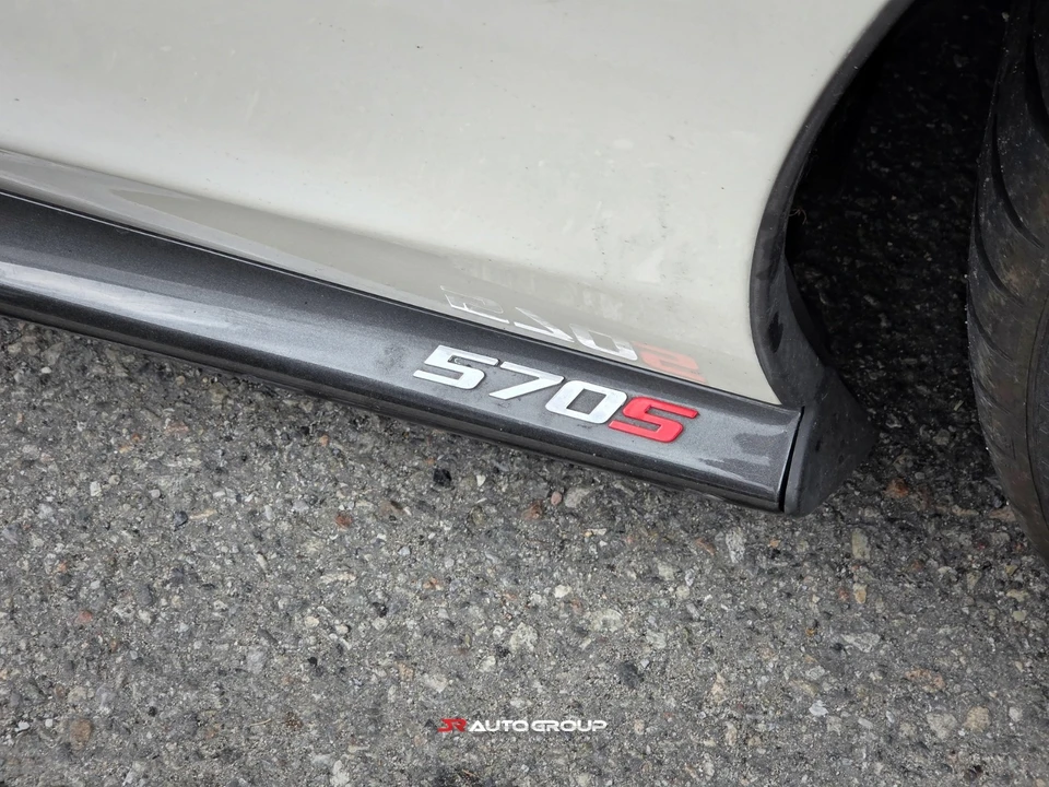 2016 McLaren 570S - Image 19 of 24