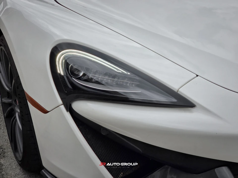 2016 McLaren 570S - Image 8 of 24