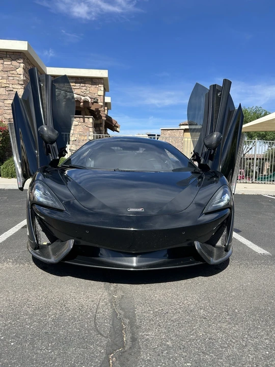 2016 McLaren 570S - Image 10 of 24