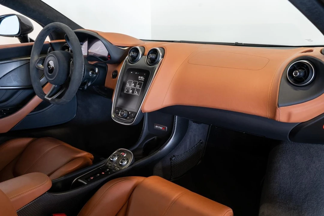 2016 McLaren 570S - Image 10 of 21