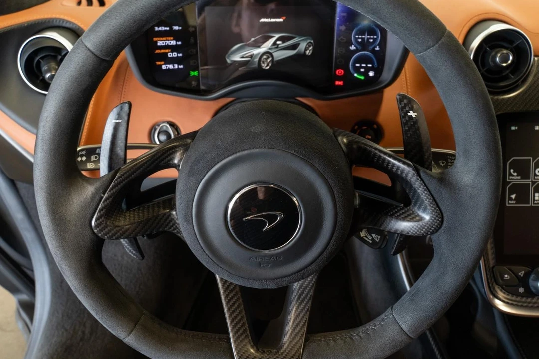 2016 McLaren 570S - Image 4 of 21