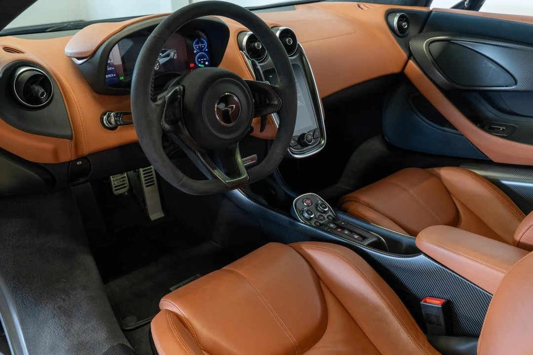 2016 McLaren 570S - Image 2 of 21