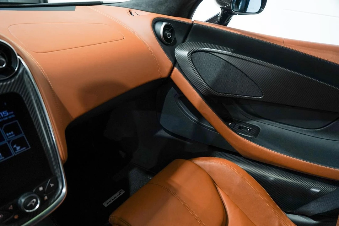 2016 McLaren 570S - Image 14 of 21