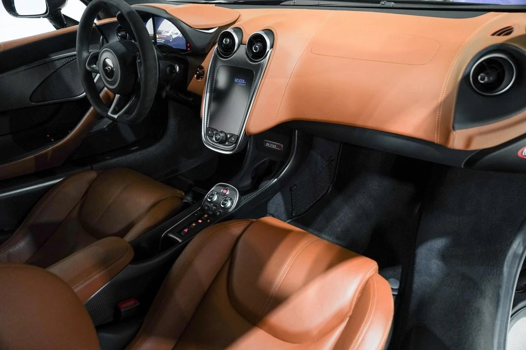 2016 McLaren 570S - Image 15 of 21