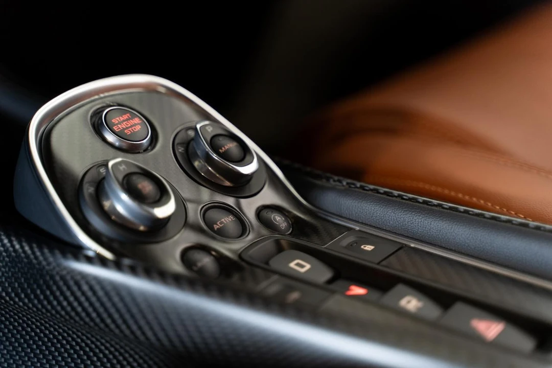 2016 McLaren 570S - Image 5 of 21