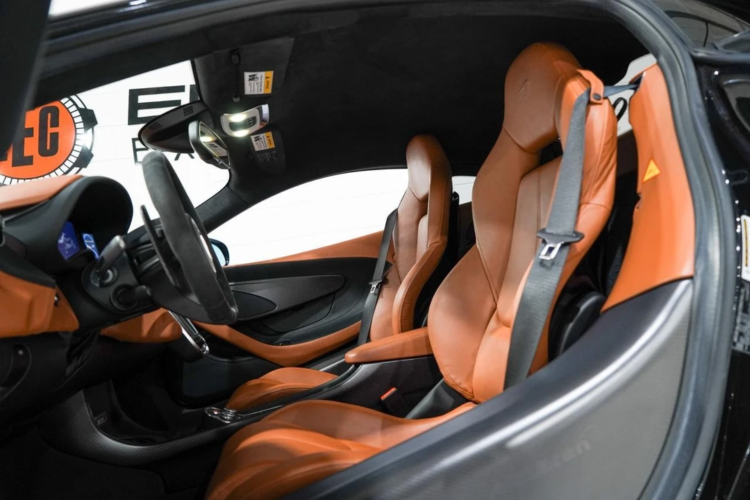 2016 McLaren 570S - Image 10 of 21