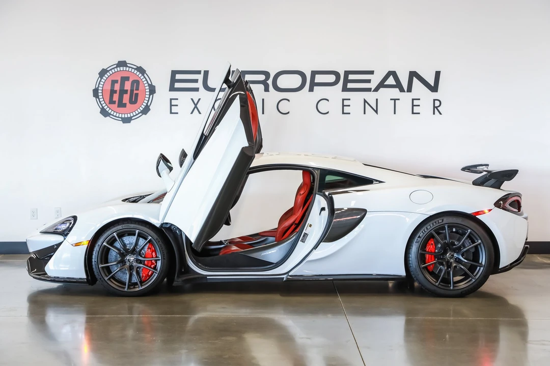 2016 McLaren 570S - Image 9 of 31