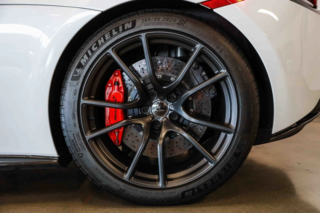 2016 McLaren 570S - Image 24 of 31