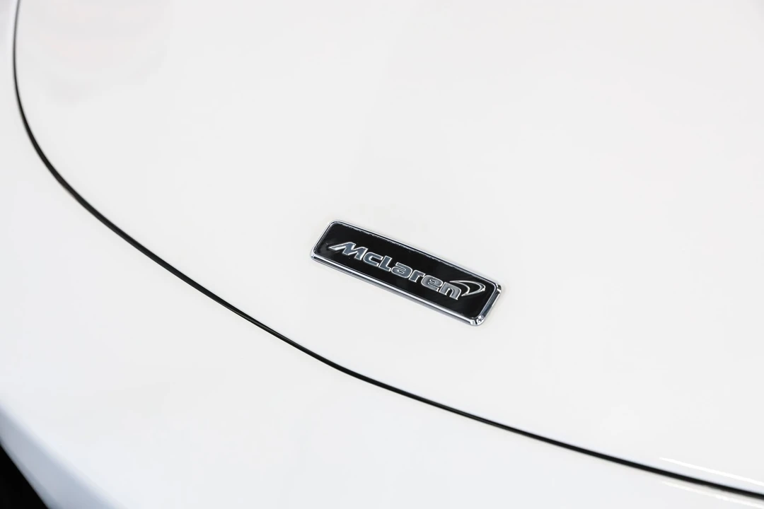 2016 McLaren 570S - Image 26 of 31
