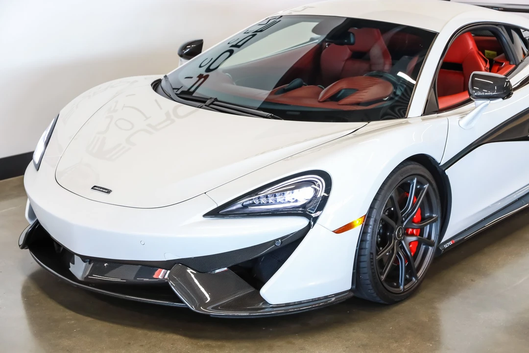 2016 McLaren 570S - Image 24 of 31