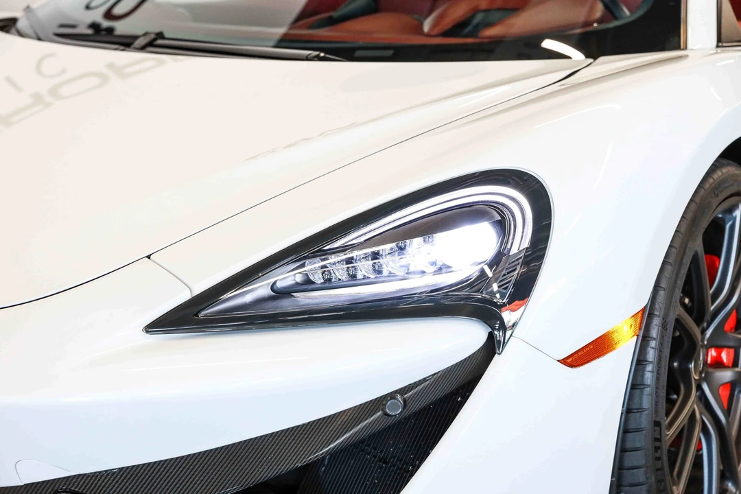 2016 McLaren 570S - Image 26 of 31
