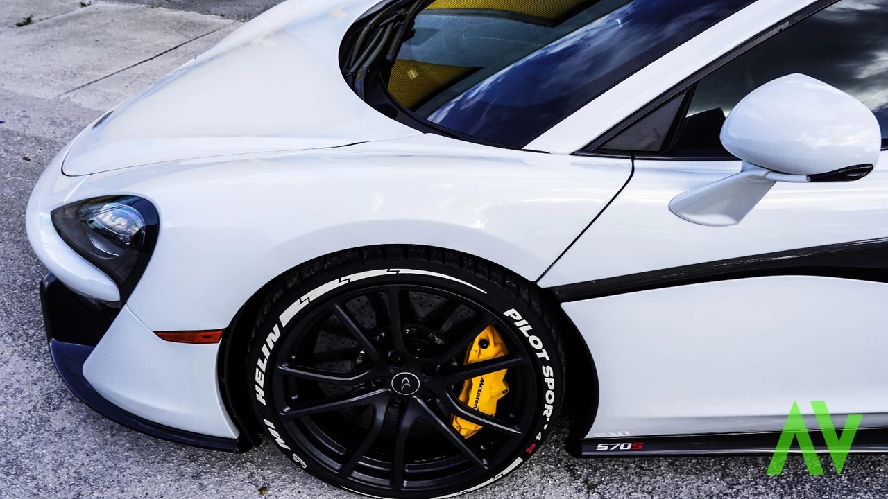 2016 McLaren 570S - Image 14 of 21