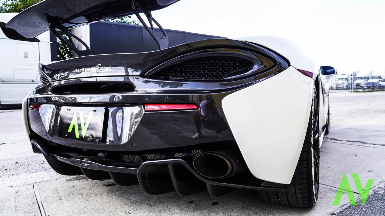 2016 McLaren 570S - Image 18 of 21