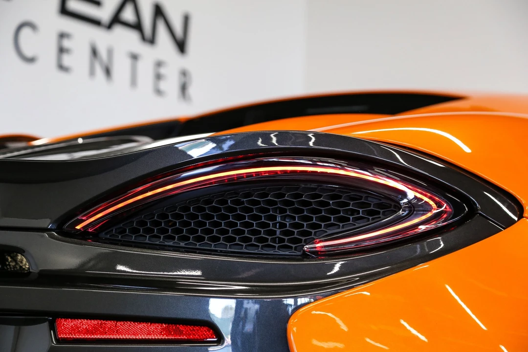 2016 McLaren 570S - Image 24 of 31