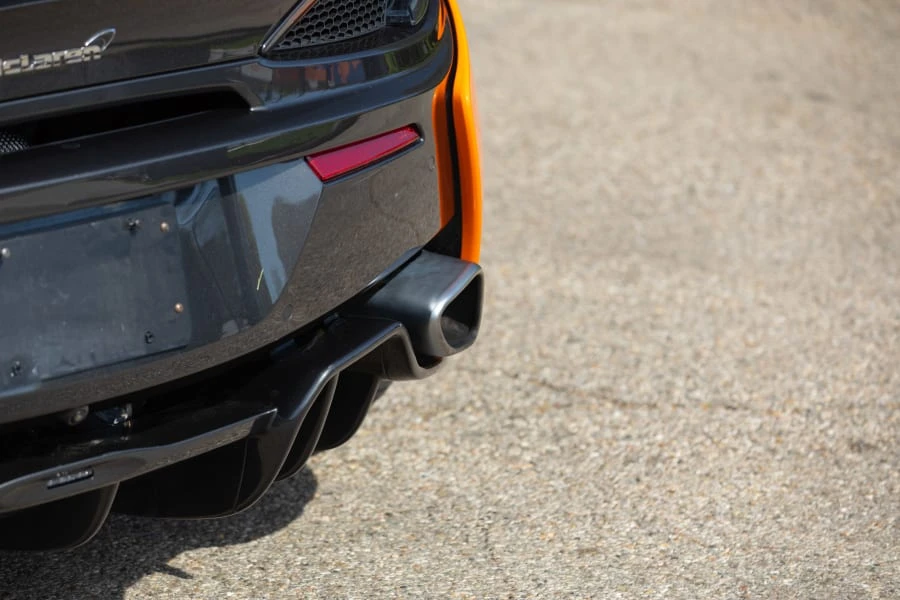 2016 McLaren 570S - Image 12 of 31