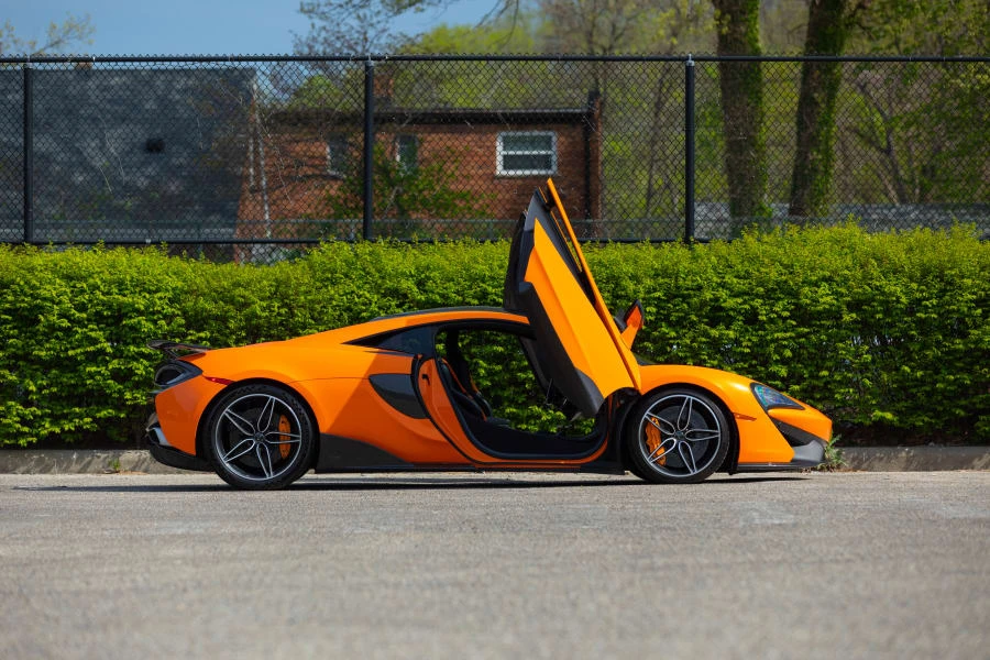 2016 McLaren 570S - Image 21 of 31