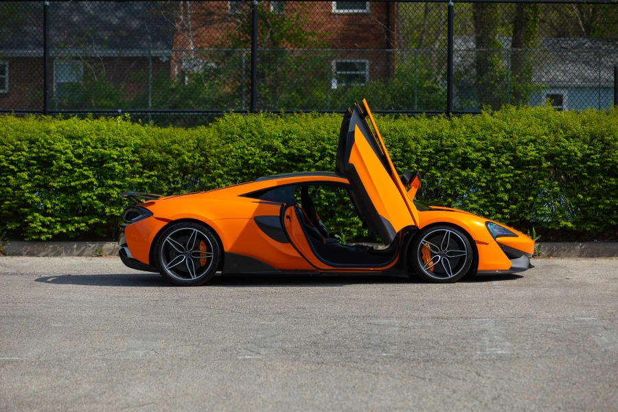 2016 McLaren 570S - Image 7 of 31