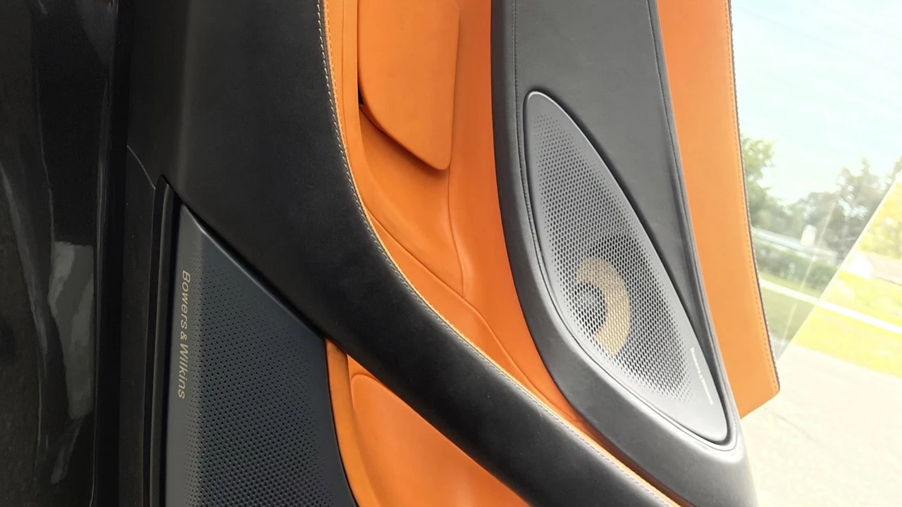 2016 McLaren 570S - Image 12 of 30