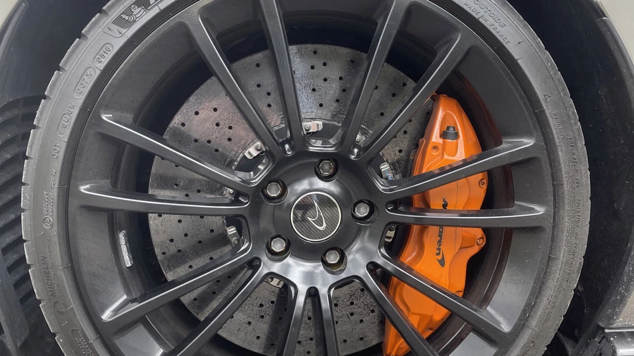 2016 McLaren 570S - Image 19 of 30
