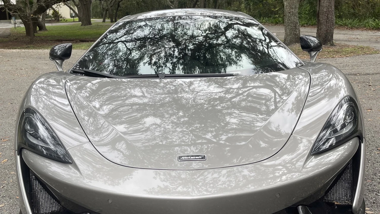 2016 McLaren 570S - Image 24 of 30