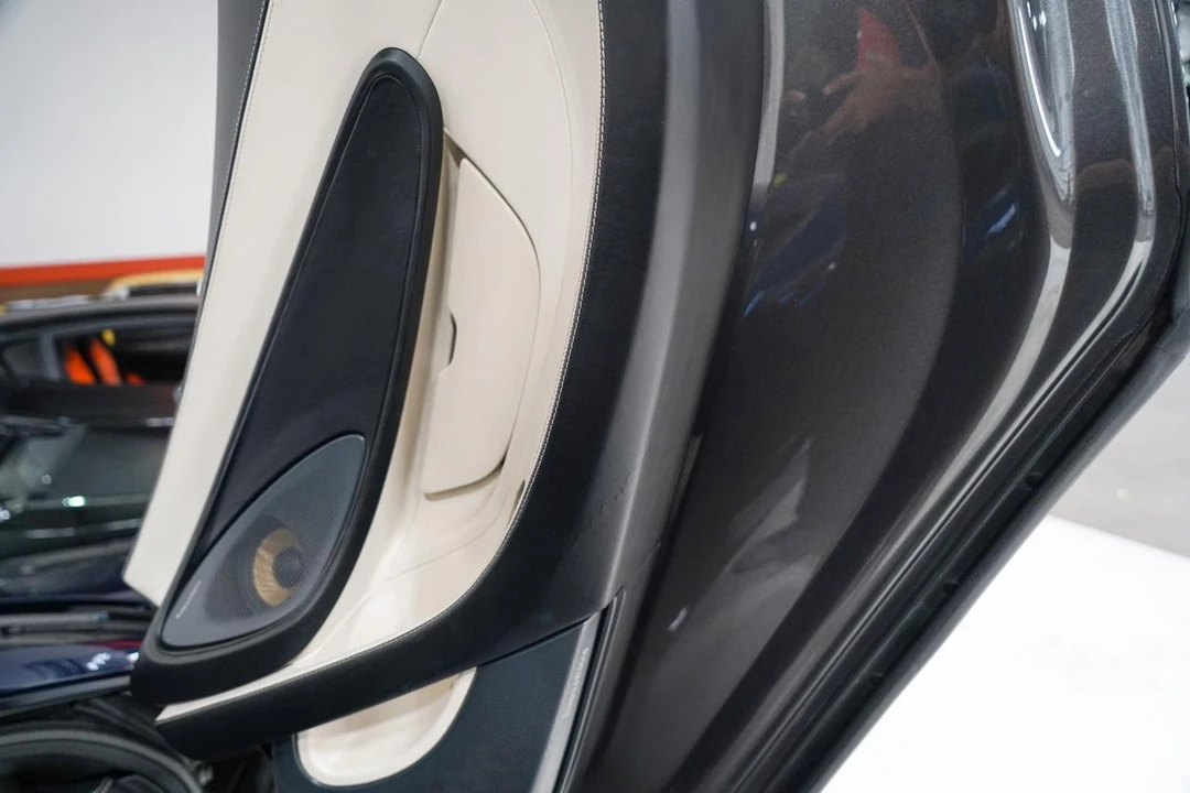 2016 McLaren 570S - Image 18 of 21