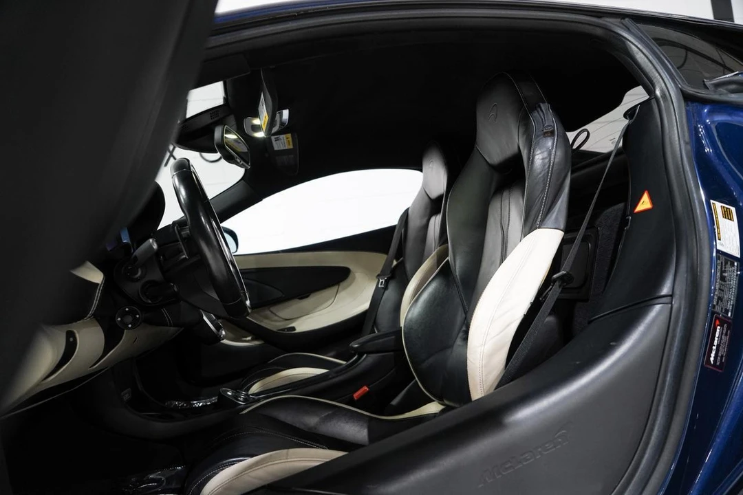 2016 McLaren 570S - Image 10 of 21
