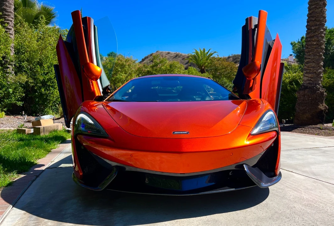 2016 McLaren 570S - Image 5 of 7