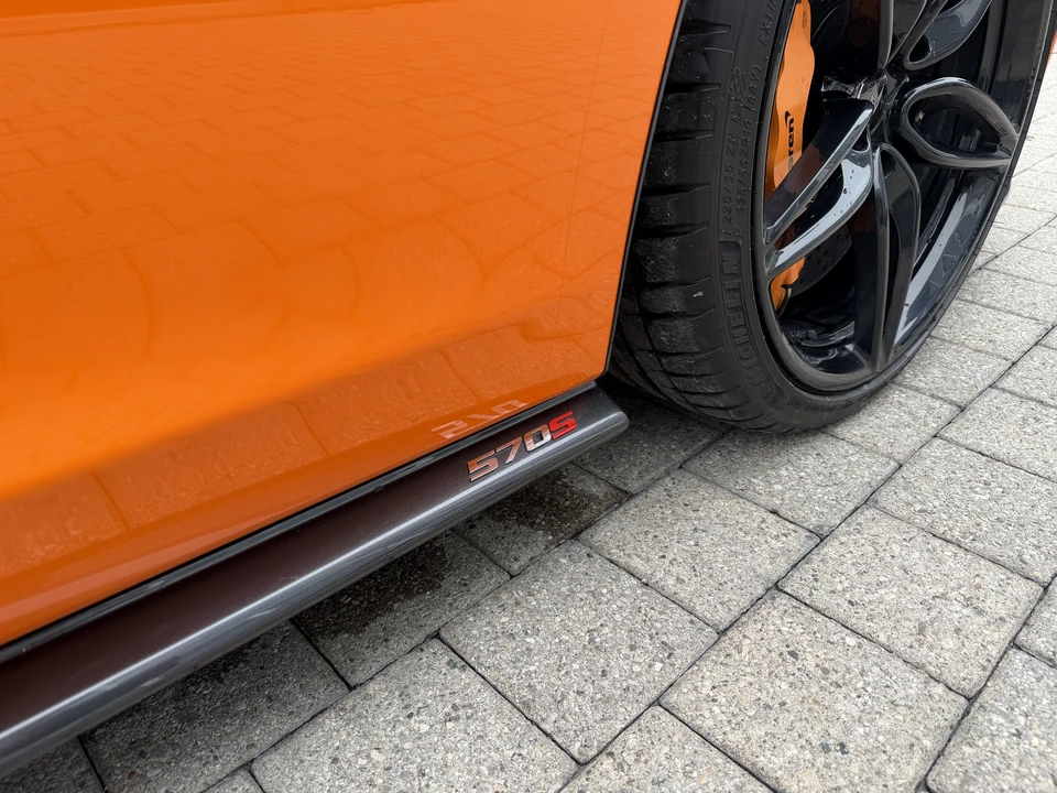 2016 McLaren 570S - Image 14 of 31