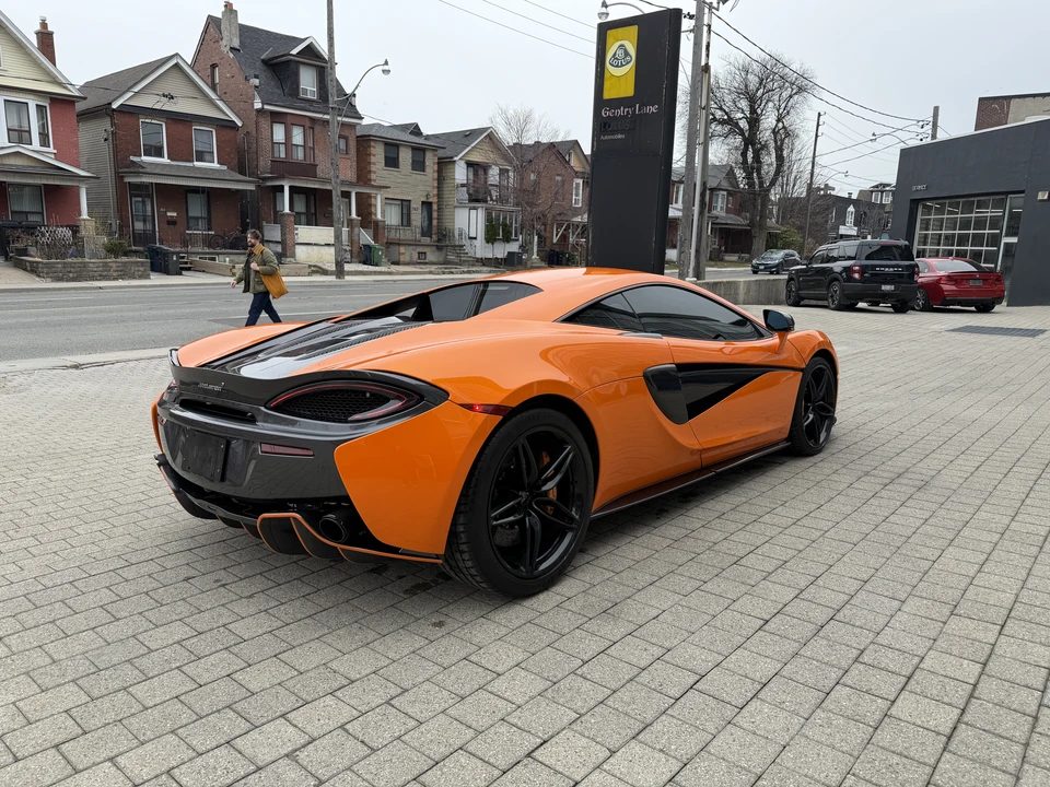 2016 McLaren 570S - Image 8 of 31