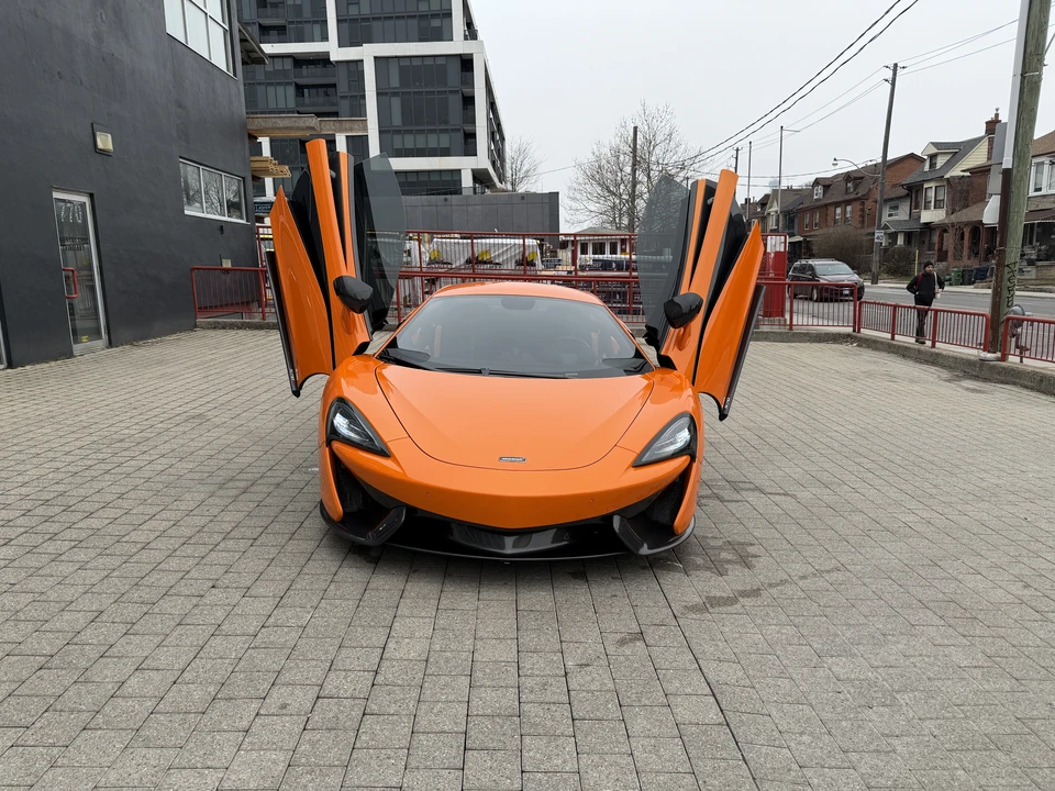 2016 McLaren 570S - Image 10 of 31